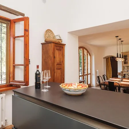 Charming In Feriehus